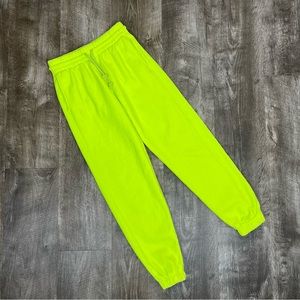 Aritzia Tna Neon Sunray Yellow Cozy Fleece Boyfriends Sweatpants